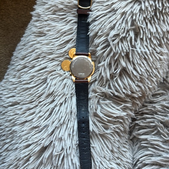 Vintage Mickey Mouse watch - Picture 4 of 7